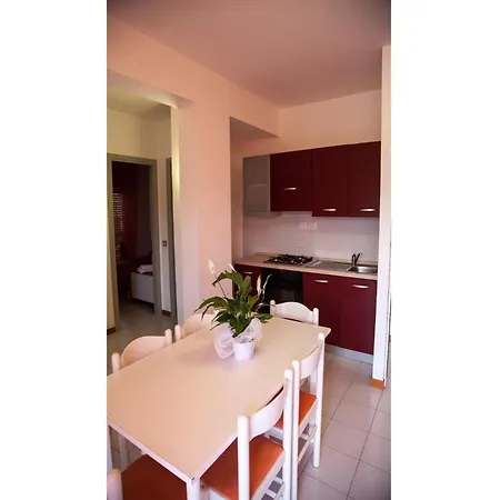 In Mit Balkon * Luni