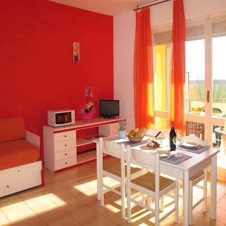 In Mit Balkon Lägenhet Luni