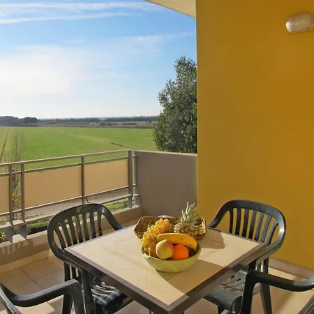 In Mit Balkon * Luni