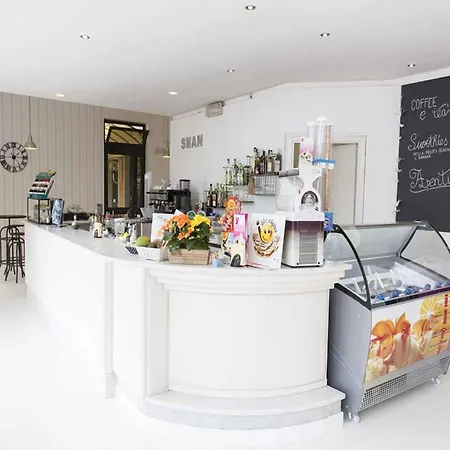 In Mit Balkon * Luni