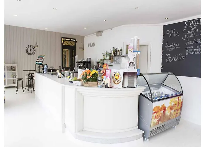 In Mit Balkon * Luni