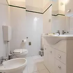 아파트 In Mit Balkon