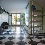 In Mit Balkon Apartment *